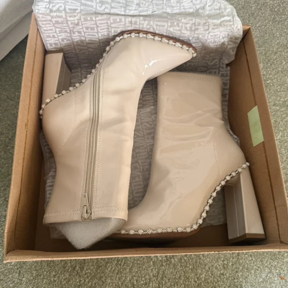 Steve Madden Edita Beige Patent Rhinestone Slouch Ankle Boots 6M Like New